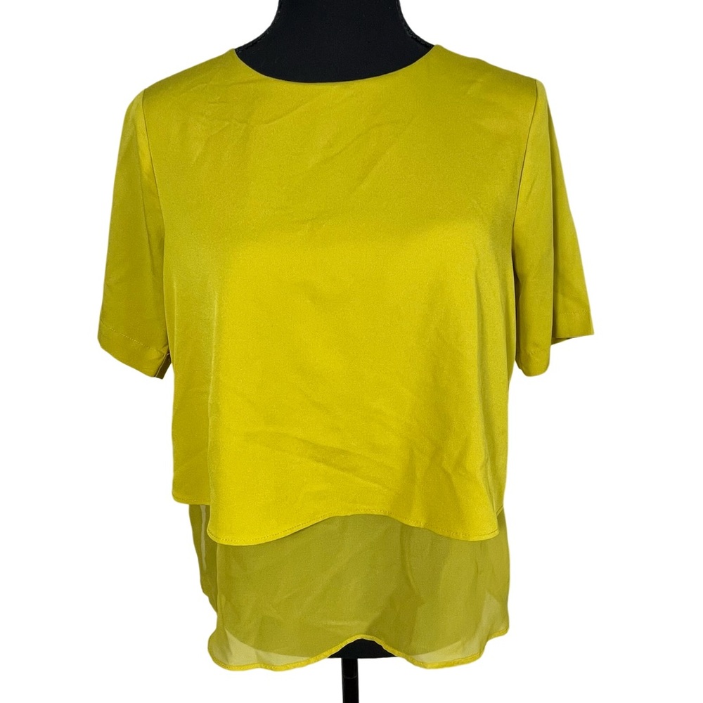 Banana Republic Green/ Yellow Short Sleeve Side Slit Open Back Blouse Size XS